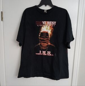 Black 2022 Live Kanye West Concert Graphic Tee